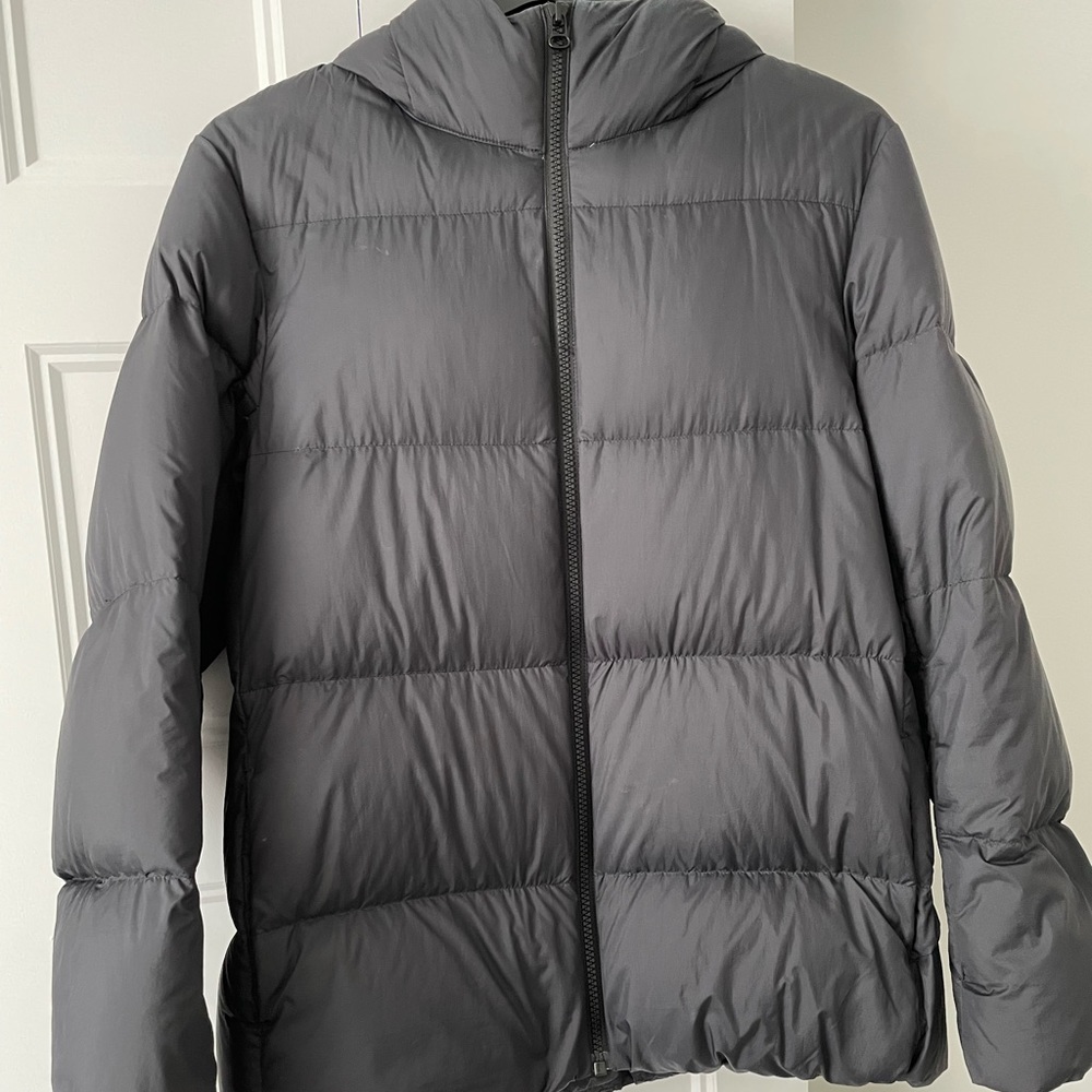 Uniqlo ultra light down S, black with hood, packable